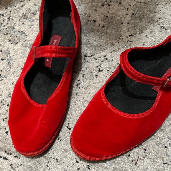 Via Venezia Red Velvet Mary Jane Flats - Picture 4 of 4